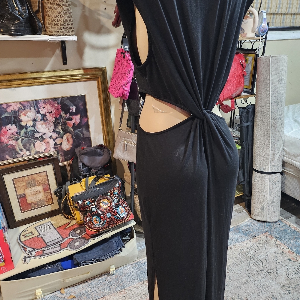 Dress - Picture 3 of 5